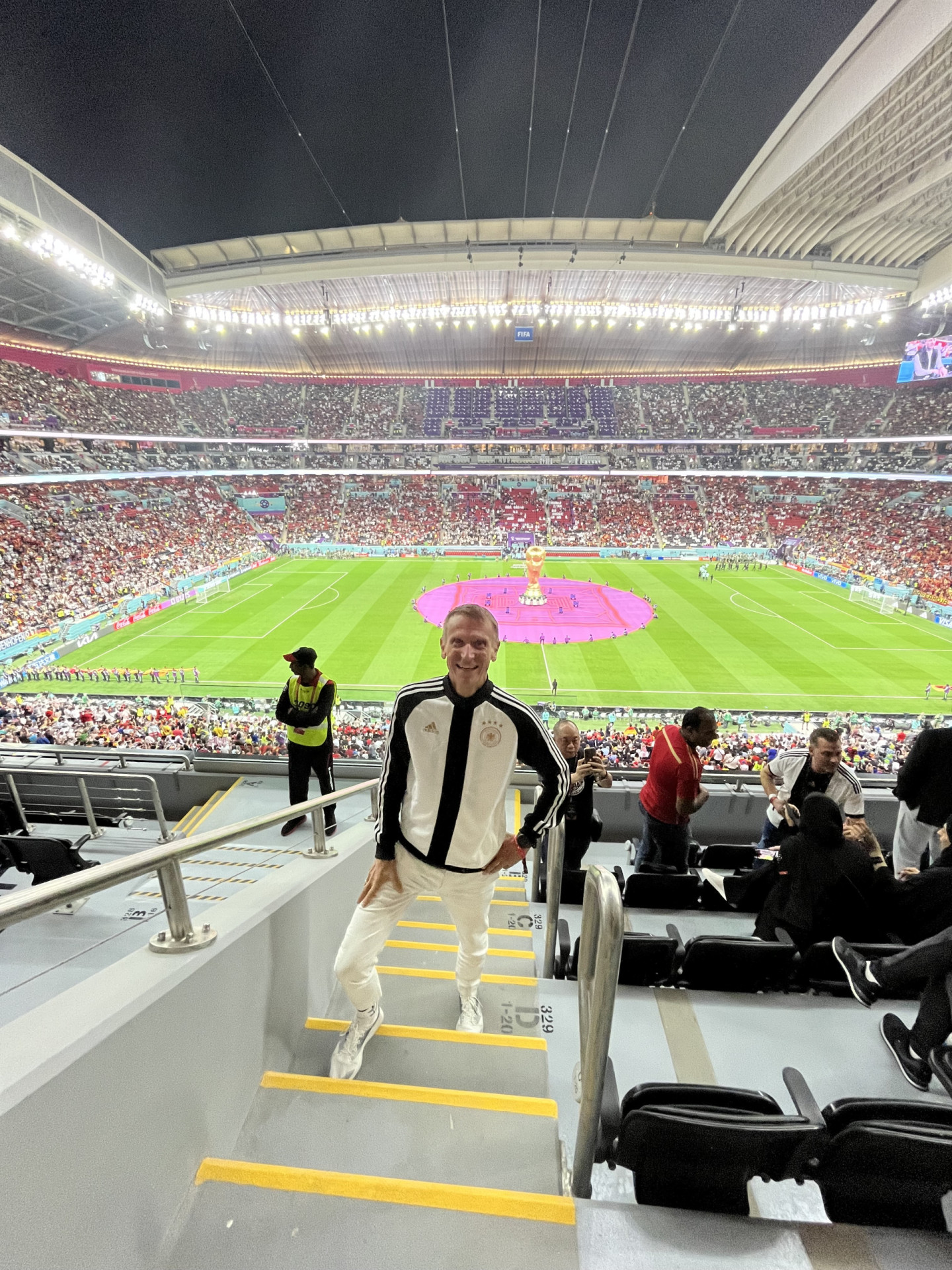 Getting ready for the game at the FIFA World Cup 2022 ™