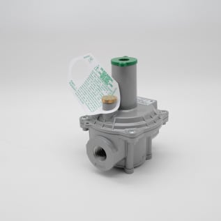 PIETRO F31051-1BS 1/2" VENTLESS GAS REGULATOR BTU PER/HR 677,000 2PSIG INLET MAX FOR CSA INSTALL 7.25PSIG MAX FOR NON-CSA INSTALL