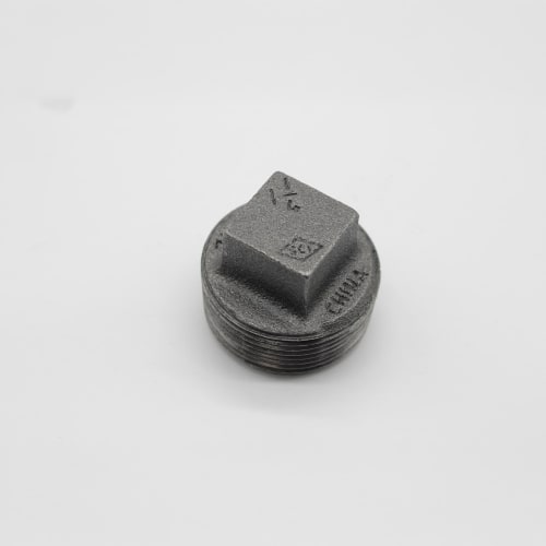 1-1/4" BLK MI CORED SQ HD PLUG