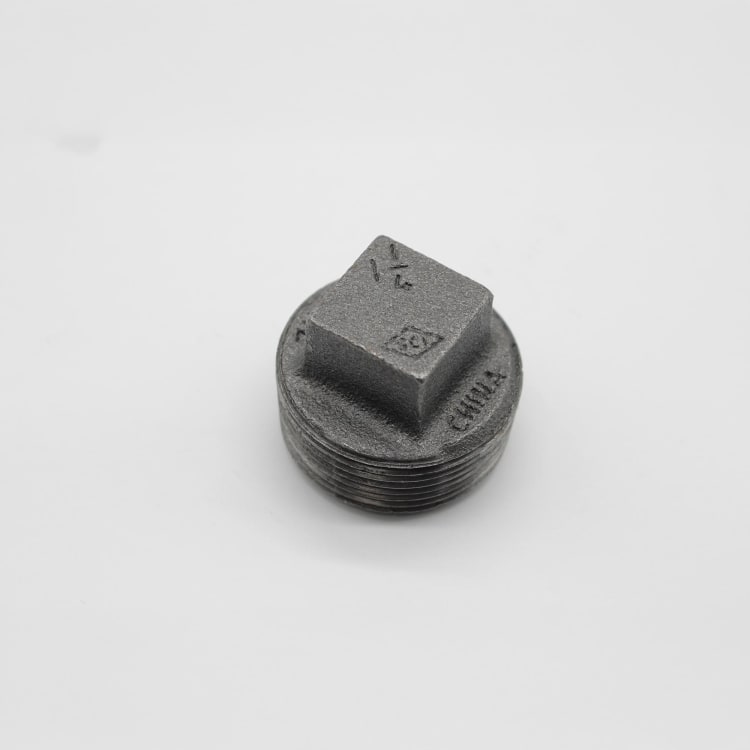 1-1/4" BLK MI CORED SQ HD PLUG