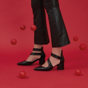 PittaRosso si tinge di nero con il PITTABLACK | Scarpe top a prezzi pop.