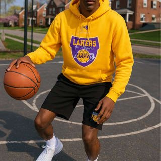 Look NBA: t-shirt, felpe e outfit sportivi da uomo e donna