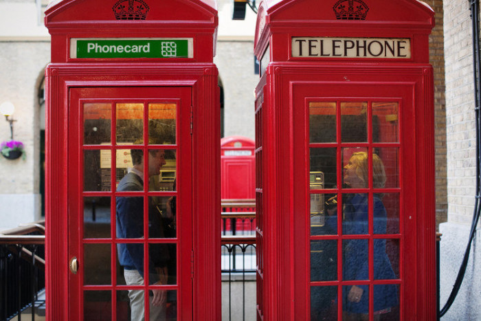 London Walk with Flytographer Photoshoot