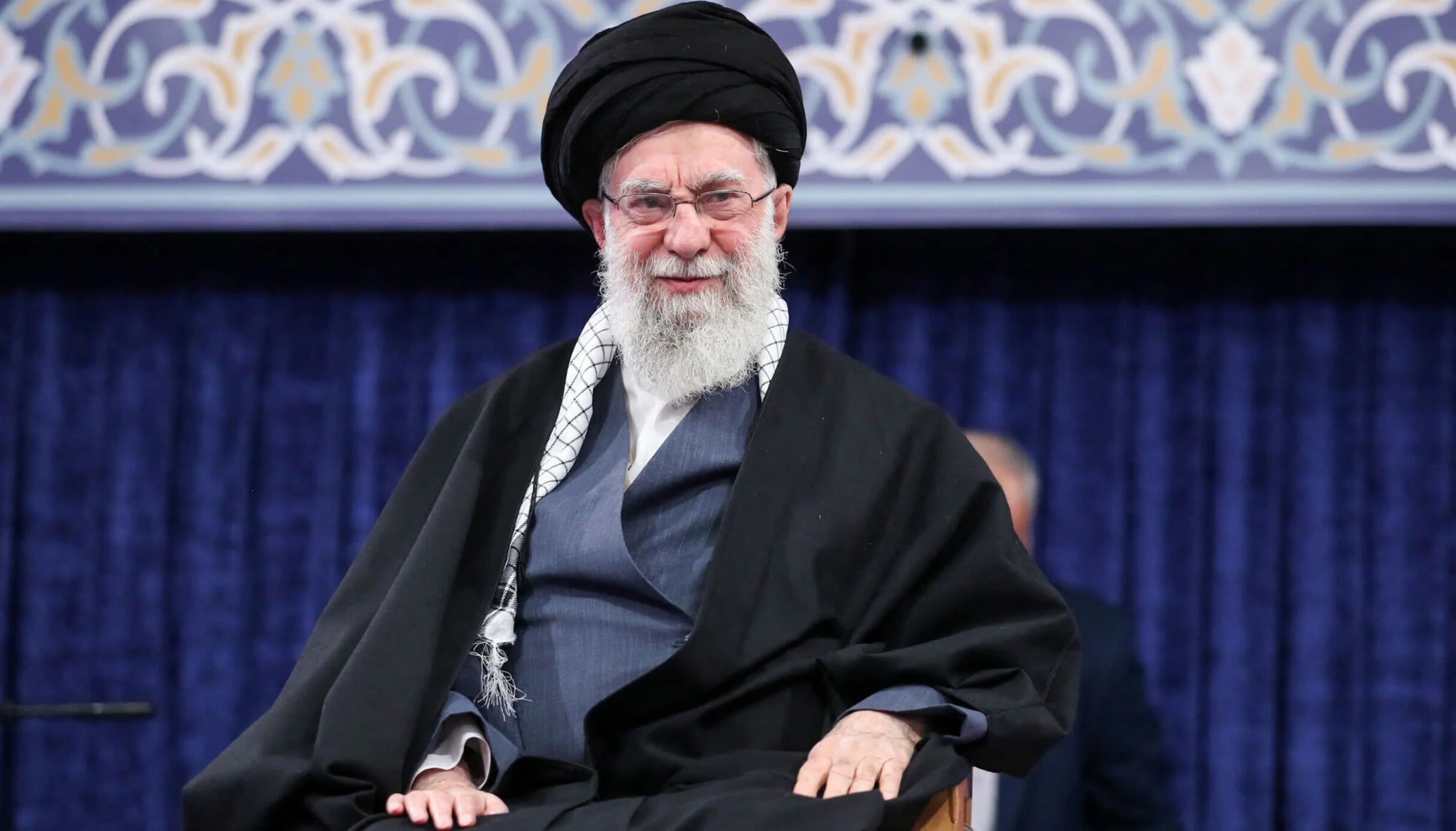 Giáo chủ tối cao Ali Khamenei của chế độ thần quyền Iran đã bị tiêu diệt