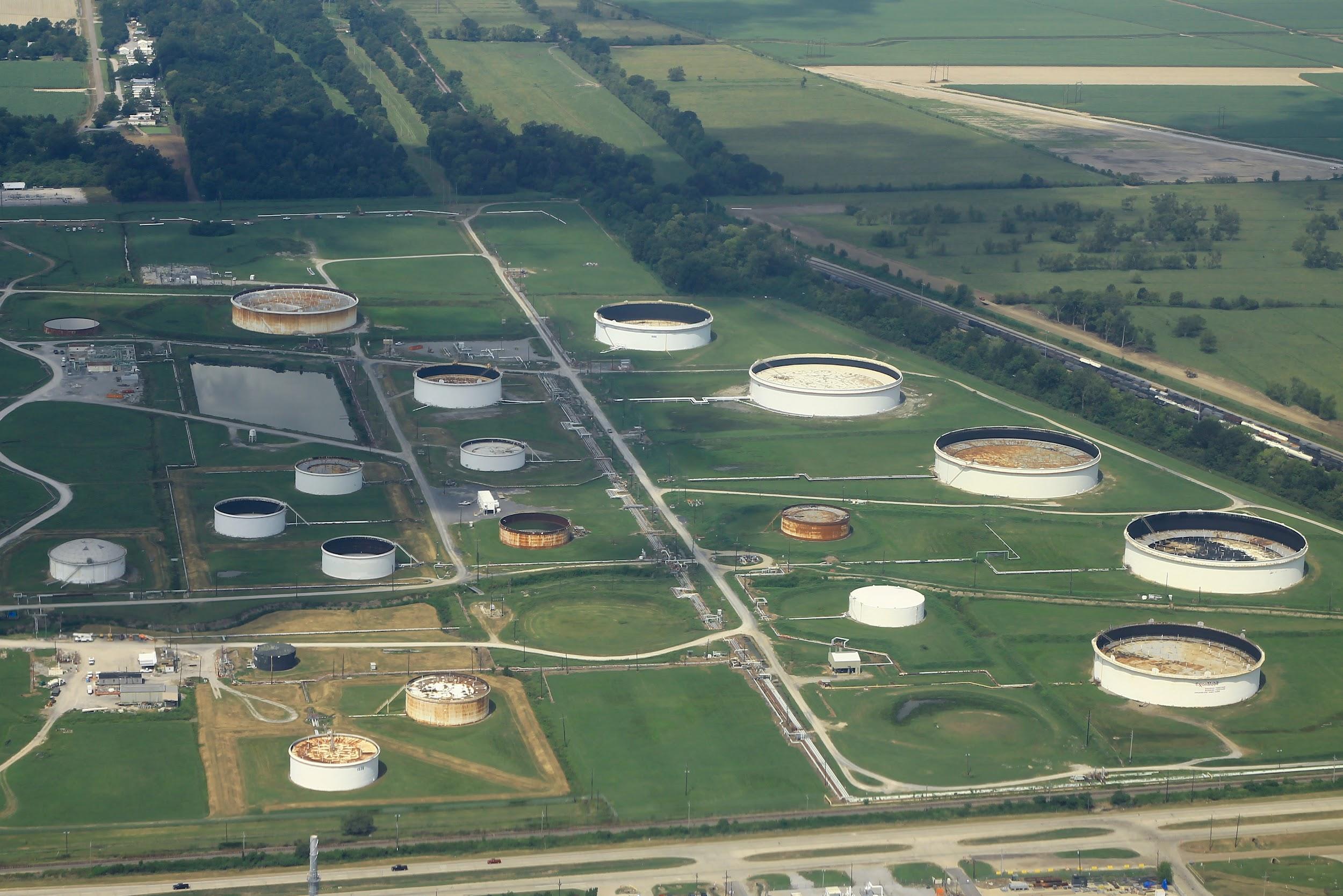 Một cơ sở của Exxon Mobil | 📸 formulanone / Wikimedia Commons