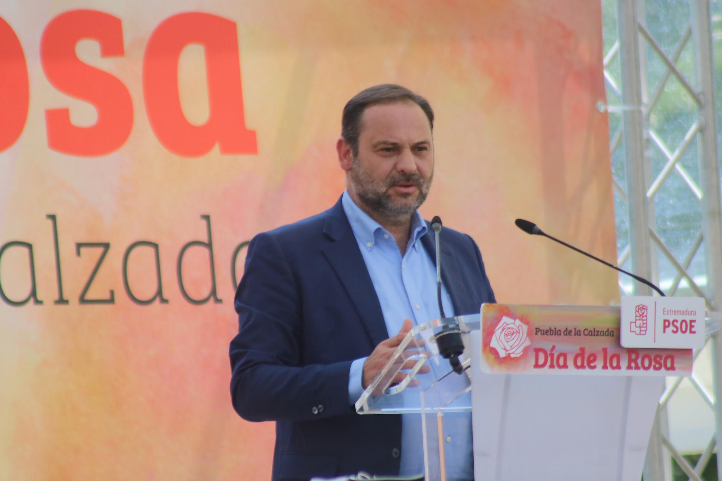 Cựu Bộ trưởng Giao thông kiêm cựu Bí thư Tổ chức PSOE José Luis Ábalos bị kết án 24 năm 3 tháng tù | 📸 psoe extremadura / Wikimedia Commons