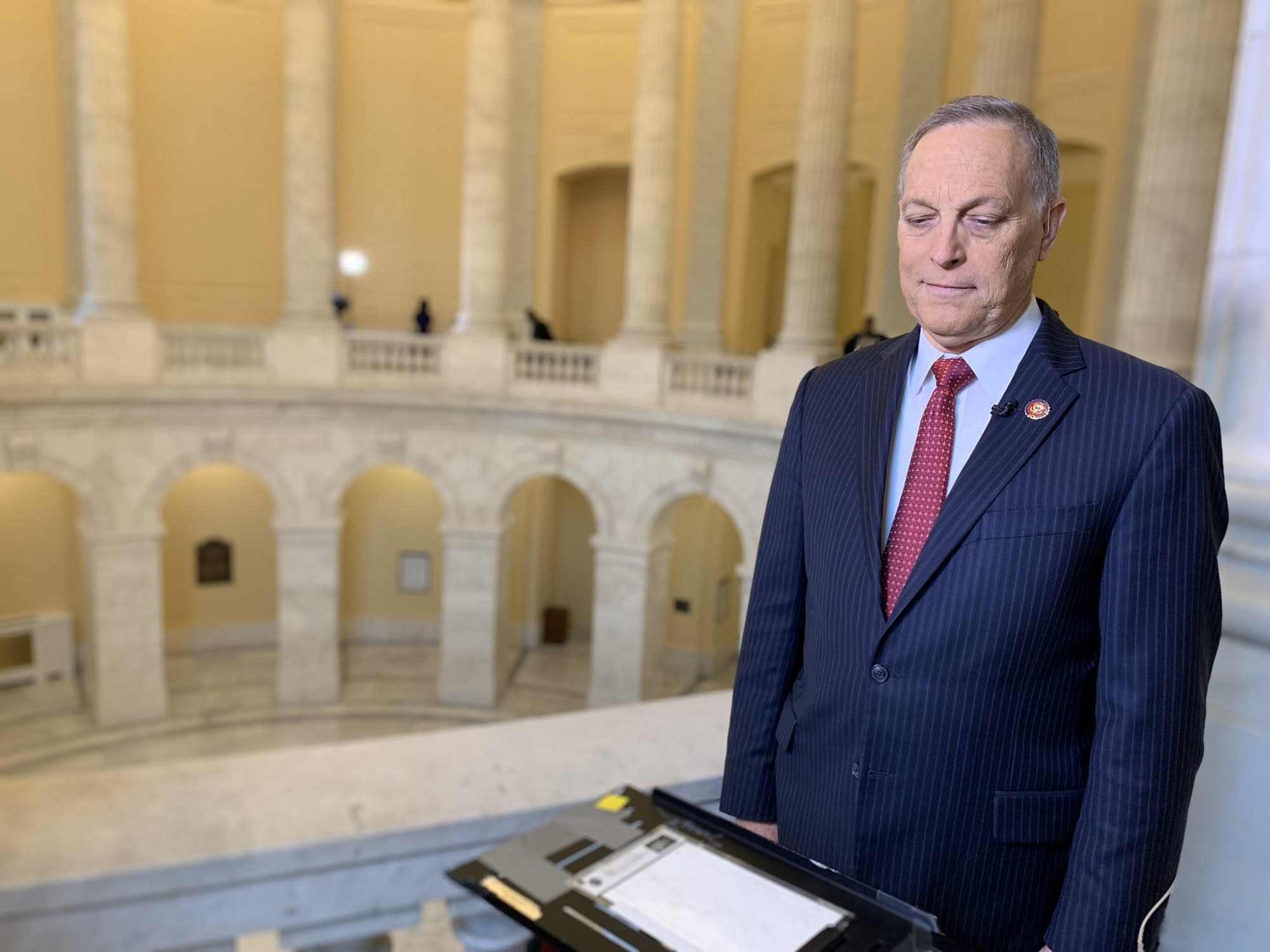 Dân biểu Andy Biggs (Cộng hòa, Arizona), ứng viên thống đốc được Tổng thống Trump vận động ủng hộ tại Bullhead City