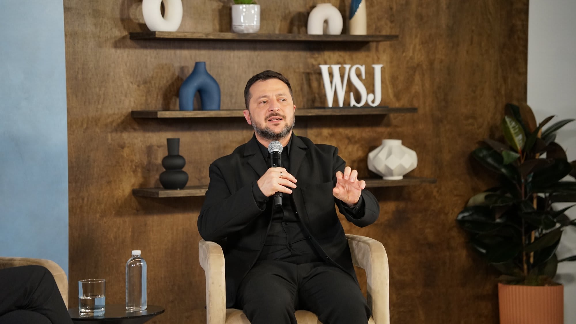 Tổng thống Ukraine Volodymyr Zelensky