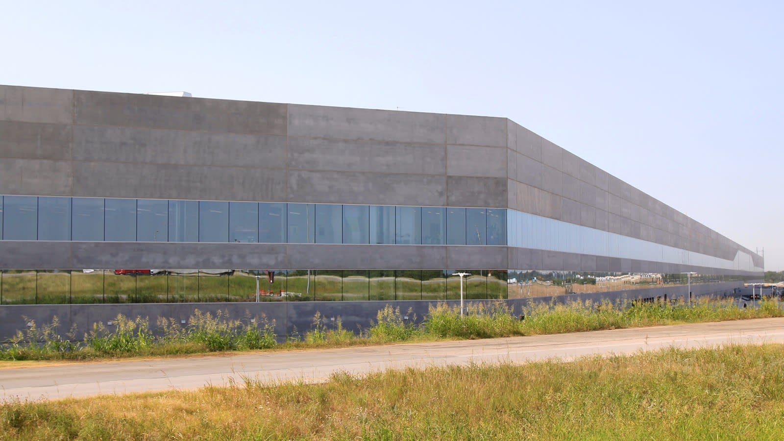 Nhà máy Gigafactory Texas của Tesla gần Austin, nơi Diagne bị cáo buộc hành hung một nữ đồng nghiệp hồi tháng 12/2025
