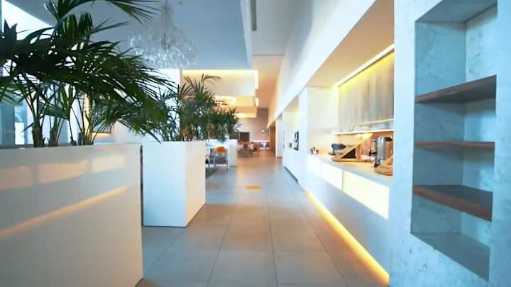 Cover image for Hotel Commercial video 