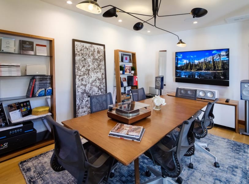 Shelley's Stereo Video Center Woodland Hills, CA