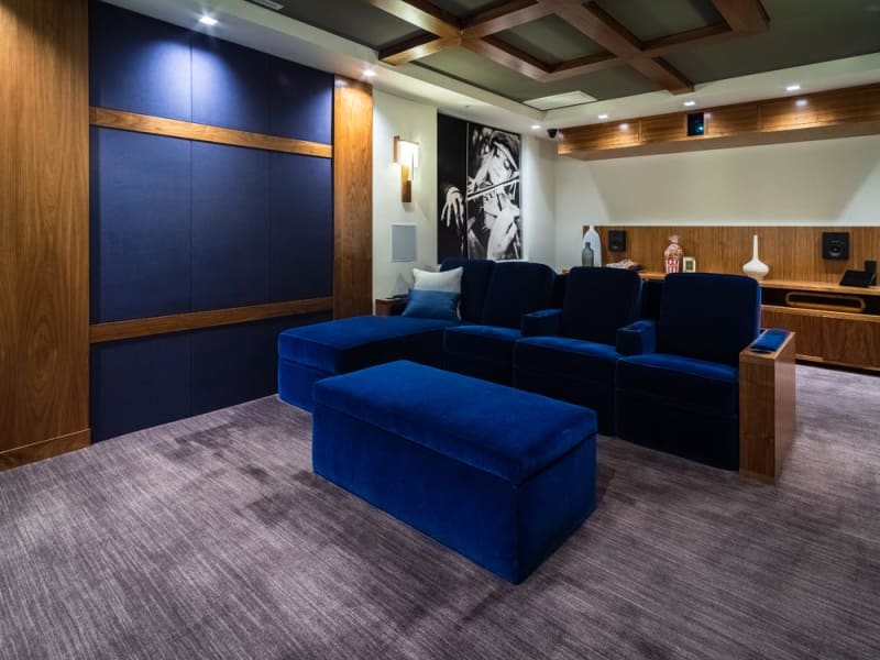 Shelley's Stereo Video Center Woodland Hills, CA