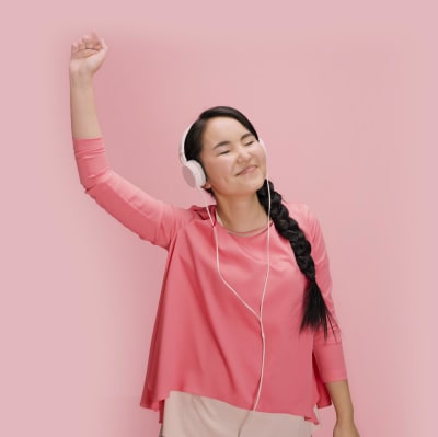 cg-website/girl-pink-ponytails-headphones-pink-pink