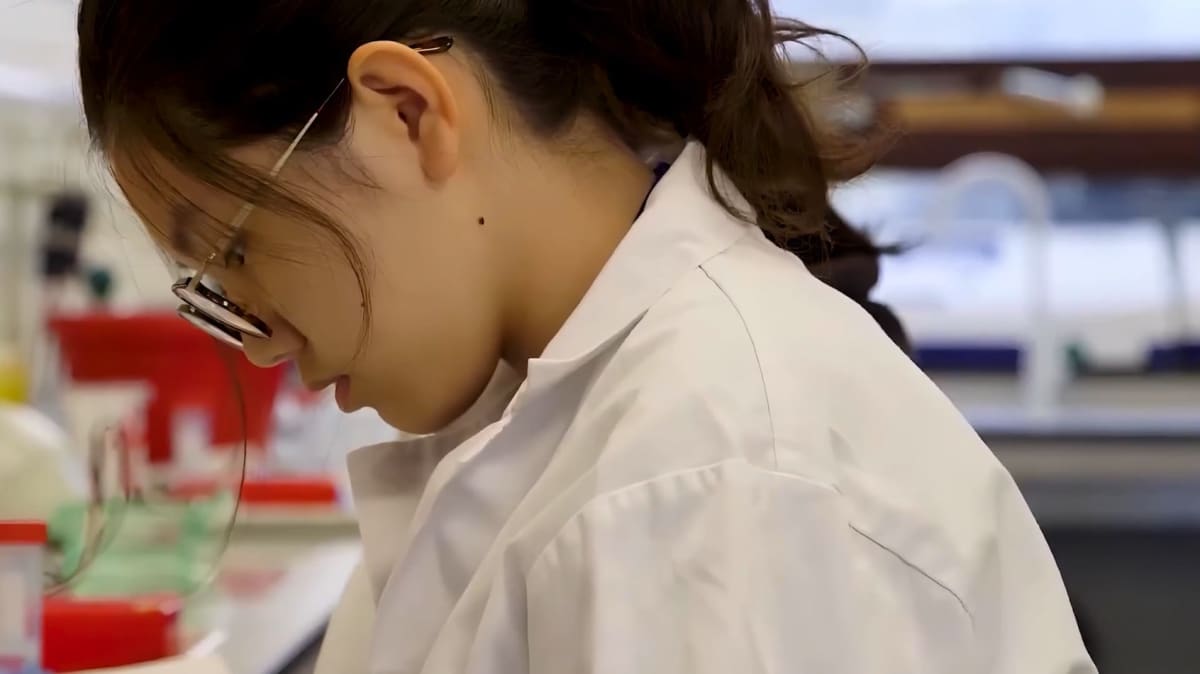 A student in the science lab.