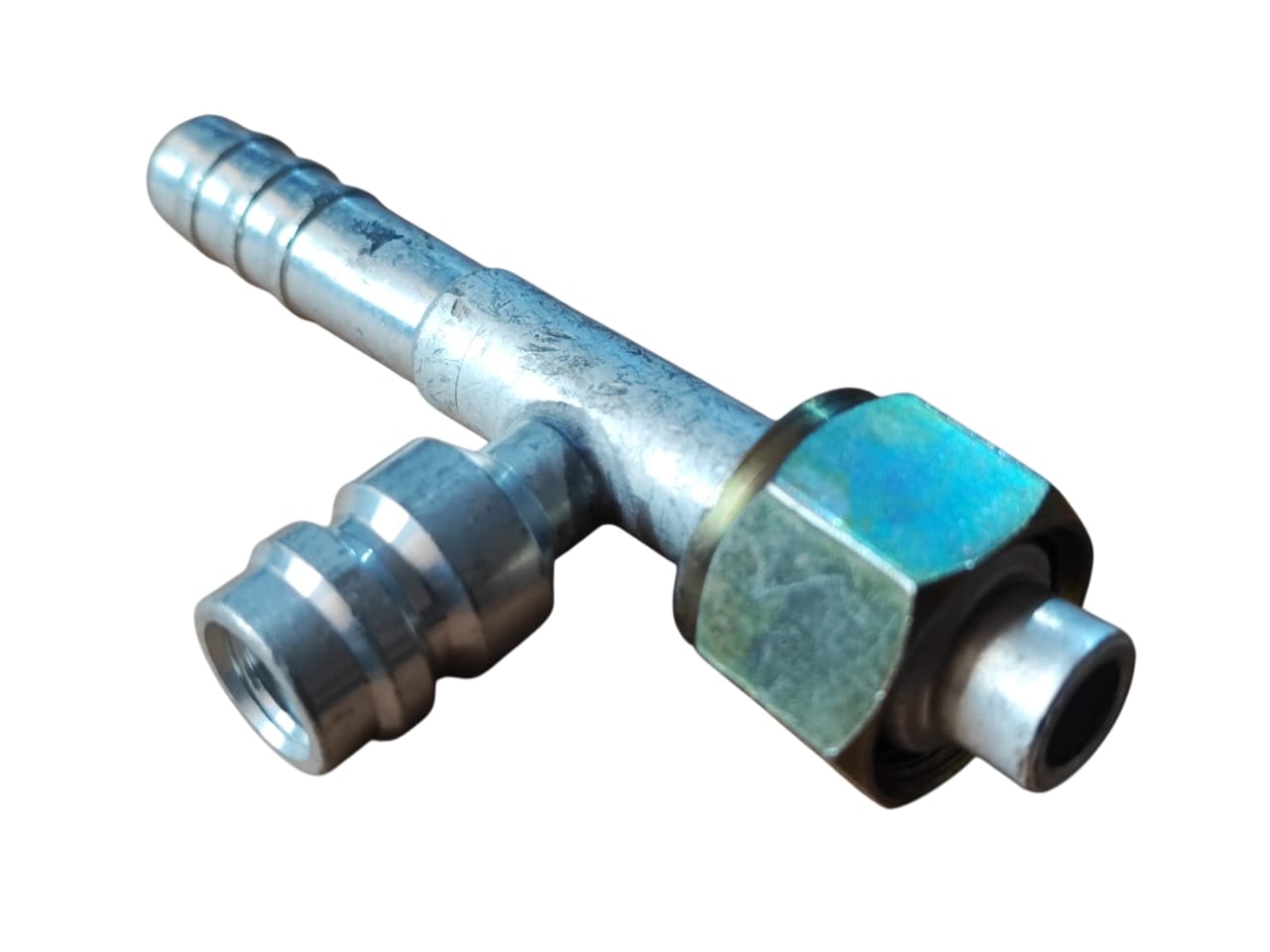 FITTING 13/32 #8 DE 180° CON VALVULA HEMBRA O-RING