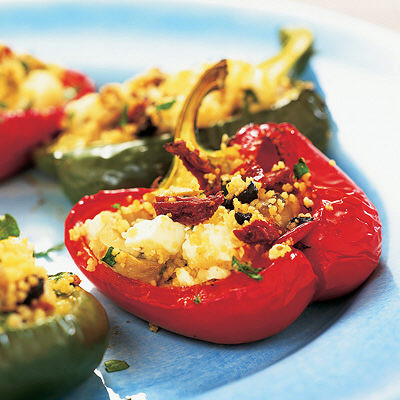 Bacon- och färsfyllda paprikor