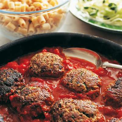 Köttfärsbiffar i tomatsås