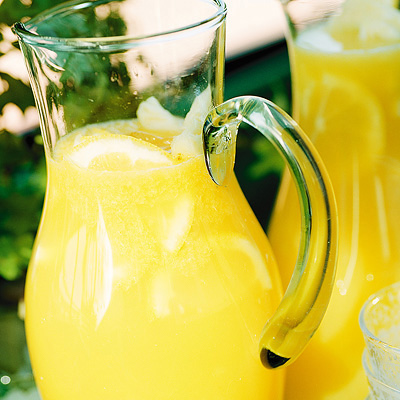 Grillbål med ananas och apelsin