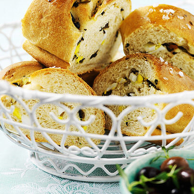 Ägg- och olivbröd