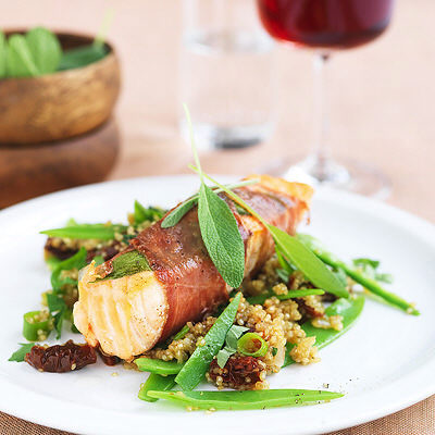 Salvialax med tomatquinoa