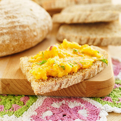 Smörgås med taramosalata (kaviarröra)