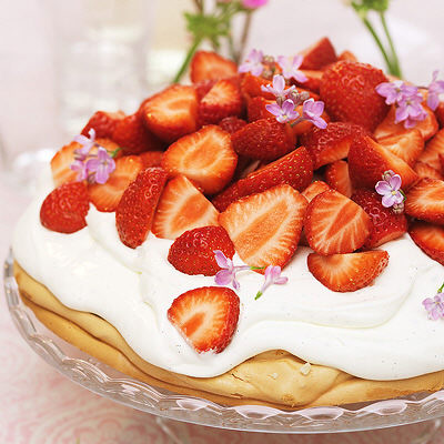 Enkel midsommartårta