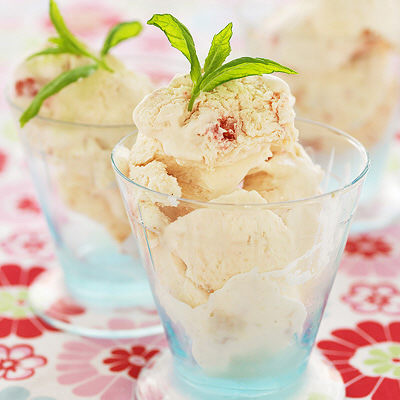 Semifreddo med jordgubbar