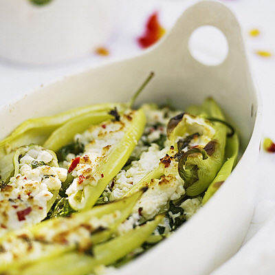 Paprikor med fetaost och crème fraiche