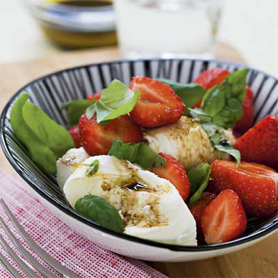 Jordgubbssallad