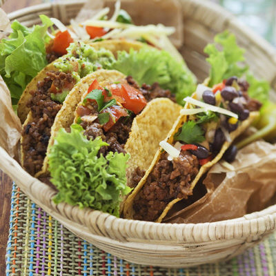 Nachos eller tacoskal med tacokryddad färs