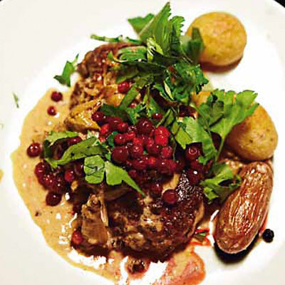 Älgfärsbiffar med mandelpotatis i ugn