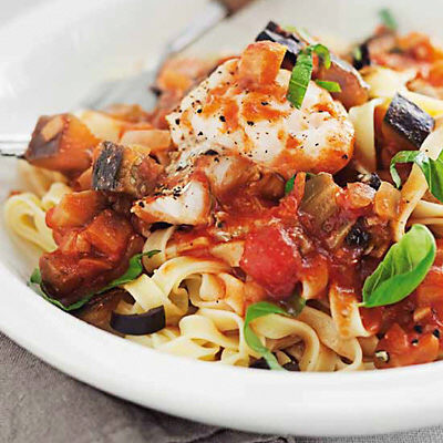 Fisk med aubergine- och tomatsås