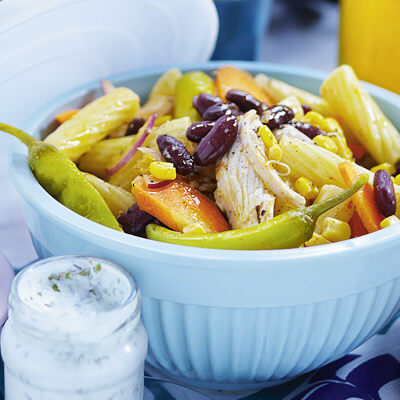 Pastasallad med grillad kyckling