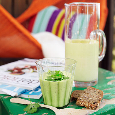 Kall kryddig yoghurtsoppa