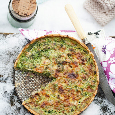 Grönkålspaj med skinka och Västerbottensost