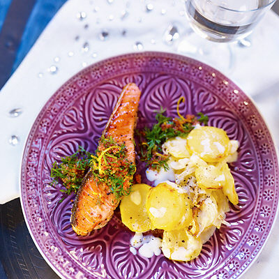 Lax med potatis- och fänkålsgratäng