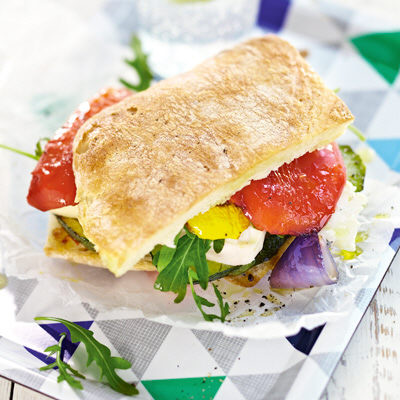 Ciabatta med grillade grönsaker och taleggio