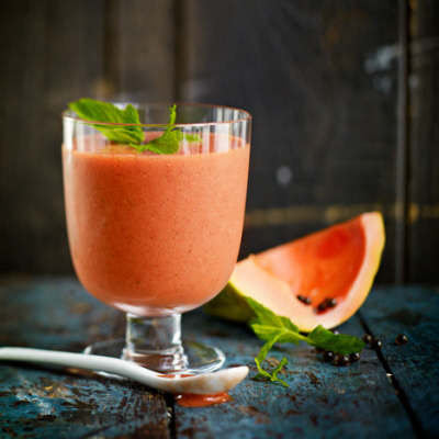 Smoothie med papaya och mint