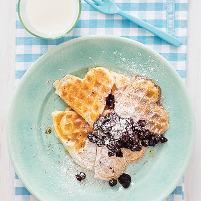 Frukostvåfflor med kardemummablåbär