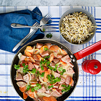 Korv Stroganoff med grön curry