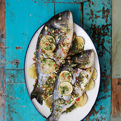 Ugnsstekt fisk med ingefära och lime