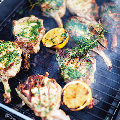 Citron- och rosmarinmarinerad rapsgriskotlett