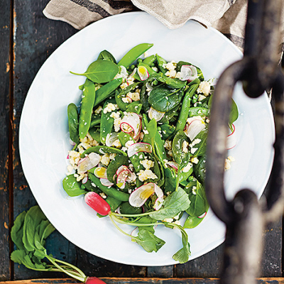 Grönärtsallad med mynta och svecia
