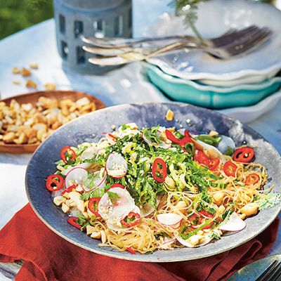 Nudelsallad med nem-dressing