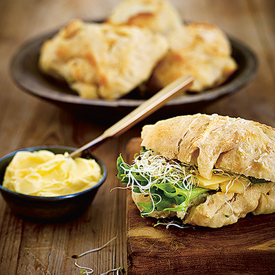 Enkla frukostbröden med yoghurt