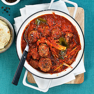 Julköttbullar i tomatsås