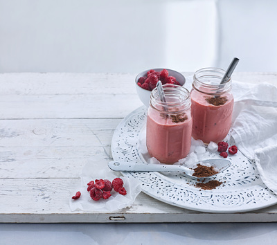 Hallonsmoothie med kvarg och kakao