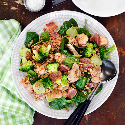 Ljummen kycklingsallad