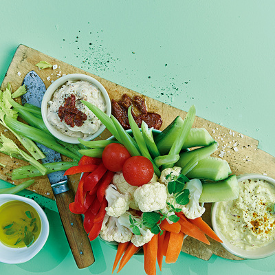 Grönsaker med två dippsåser