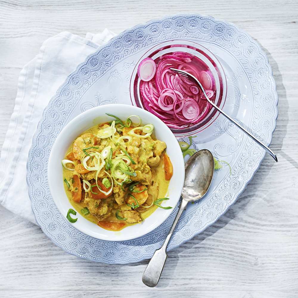 Kycklingcurry med picklad rödlök